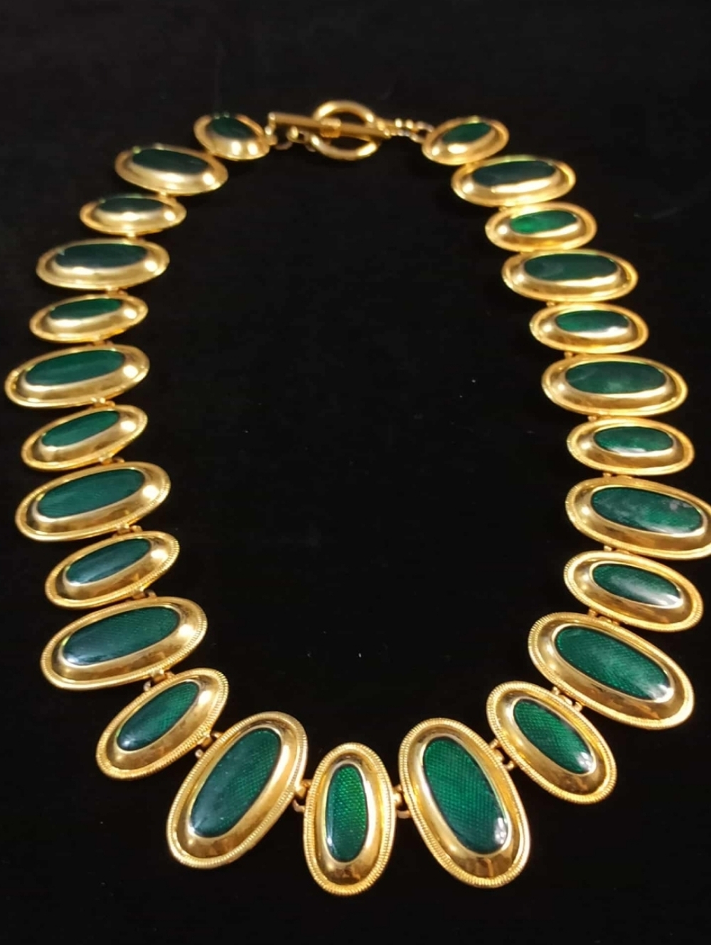 Vintage 80s Bold Green Cabochon Statement Necklace Heavy Gold Tone Oval Link